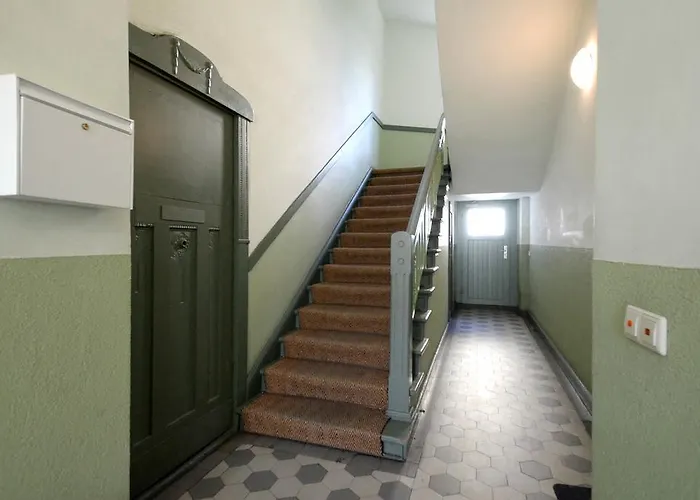 Ferienwohnung * برلين